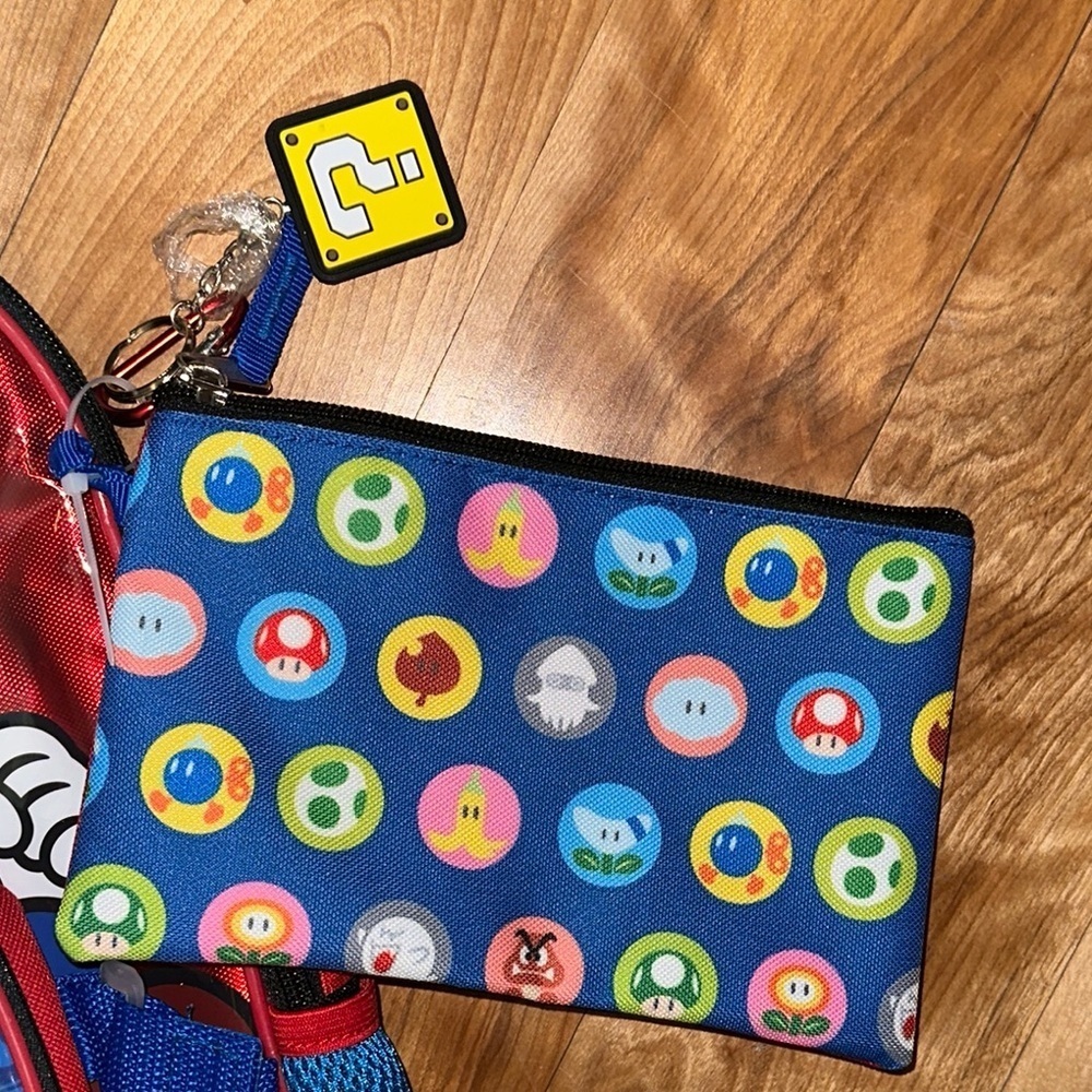 Bioworld Super Mario Backpack Set - Picture 3 of 3
